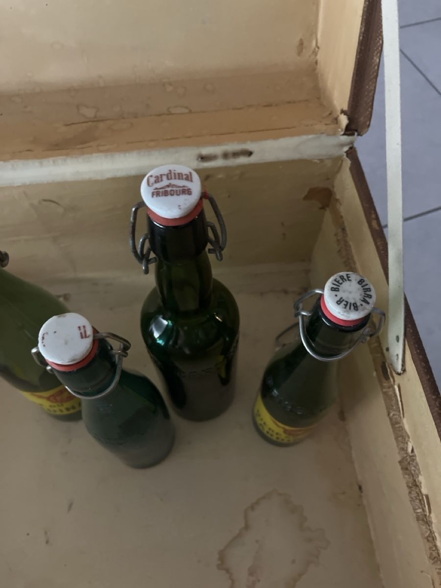 Verres, cruches & bouteilles: Bière Cardinal  – D'occasion à Neyruz FR par Martin0129 2