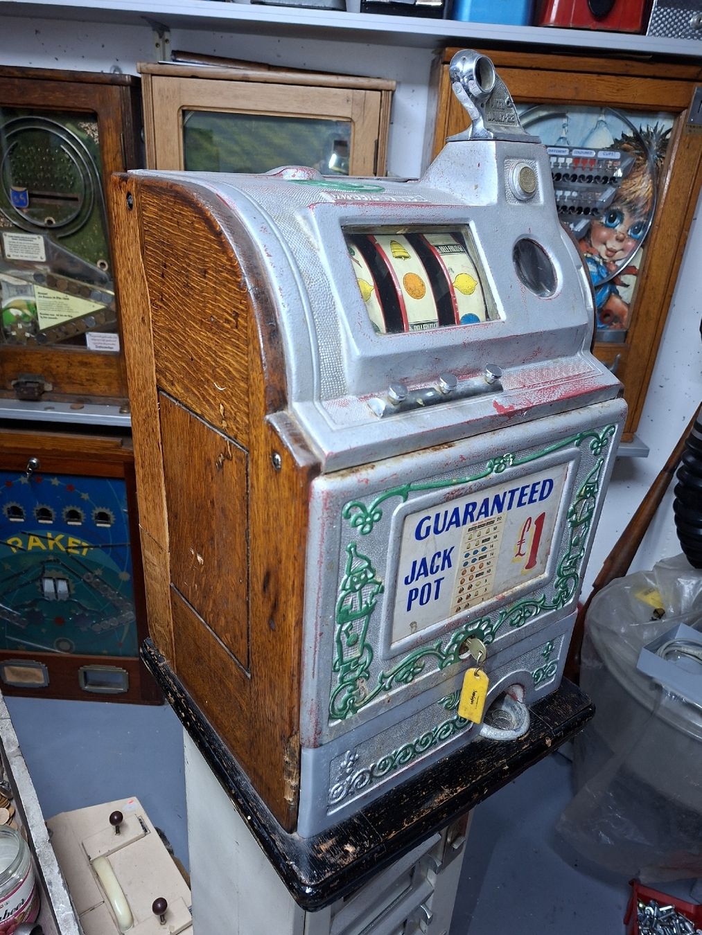 Spielautomaten: Antiker Einarmiger Bandit / Slot Machine, Bell Fruit 1922 – Gebraucht aus Rothenburg von Nosta4 1