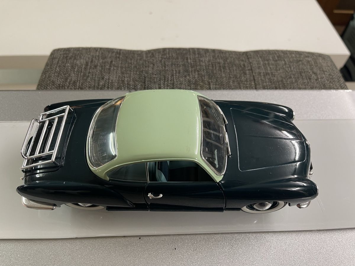 Solido Modellautos: VW Karmann Ghia Coupe Modellauto 1:18 1957 – Gebraucht aus Siebnen von speedy63 5