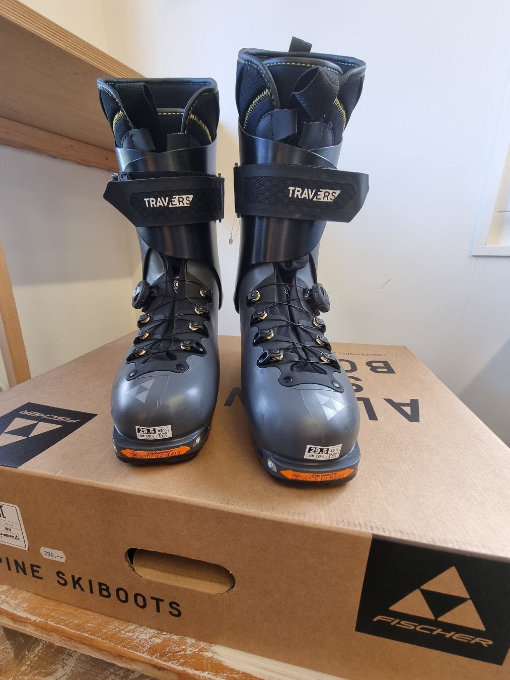 Fischer Scarpe da uomo: Fischer Travers CS NEU! Gr. 29.5 – Nuovo e nell'imballaggio originale da Arnegg venduto da edibru 2