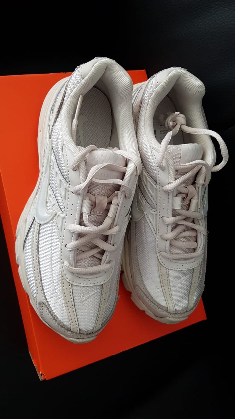 Nike Scarpe da uomo: Nike INITIATOR Gr.36,Leder-Stoff. – Nuovo e nell'imballaggio originale da Zürich venduto da ata_c8nh 5