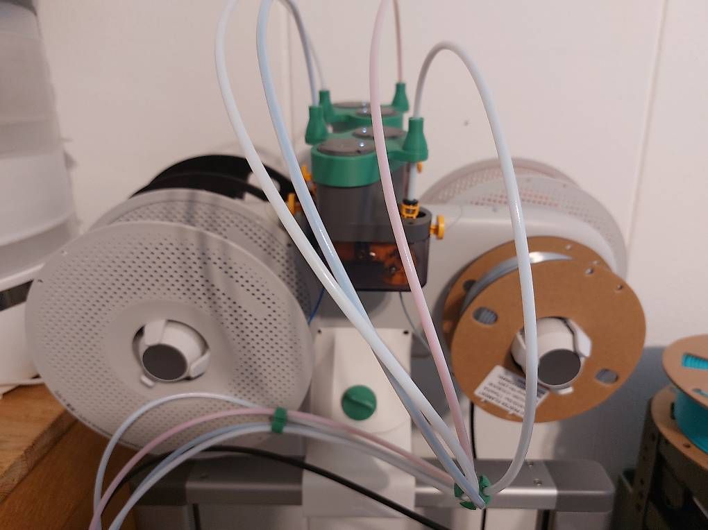 Stampanti 3D: Bambu Lab A1 Combo + AMS Lite + 4 hotend  ottime condizioni – Usato da Taverne venduto da Isax 4