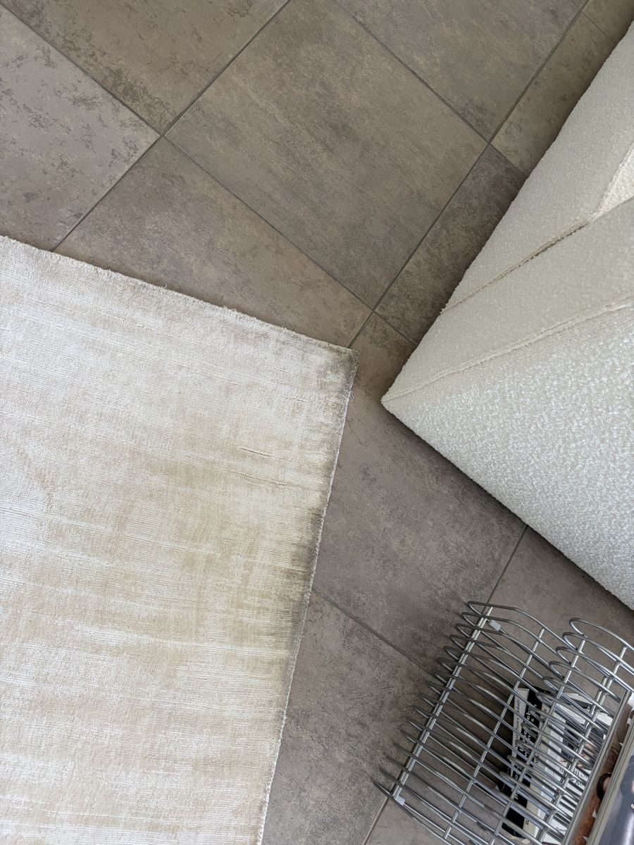 Teppiche: Viskose Teppich Beige 200x300cm – Gebraucht aus Biel/Bienne von Monroe222 5