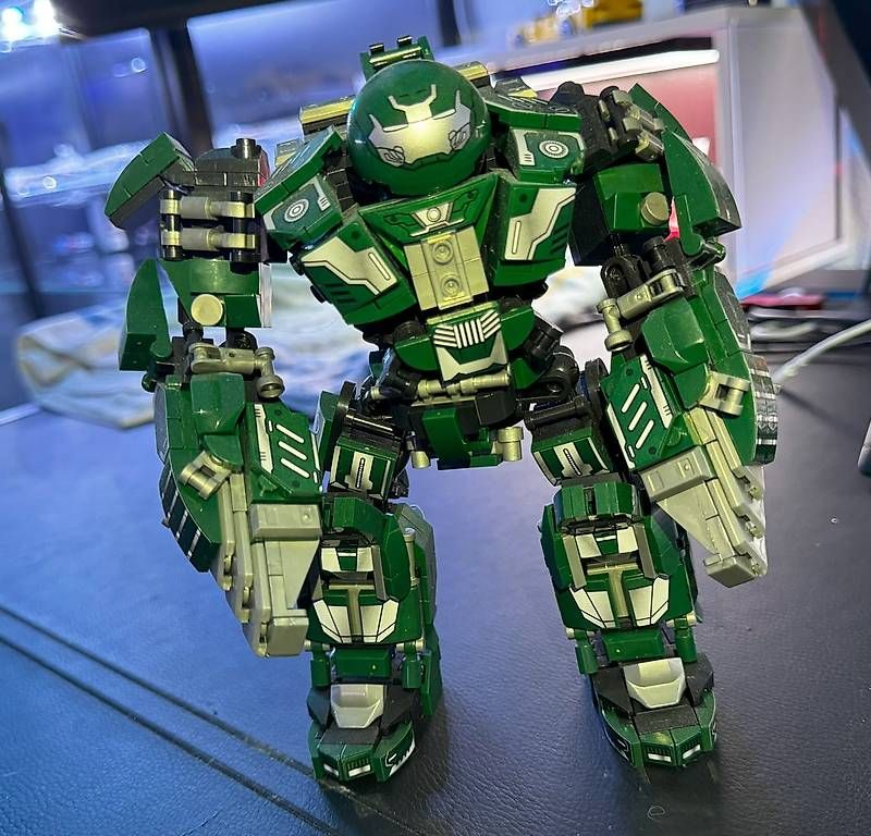 Giocattoli: Mech/Roboter aus Klemmbausteinen – Usato da Oberglatt ZH venduto da Chrisbee