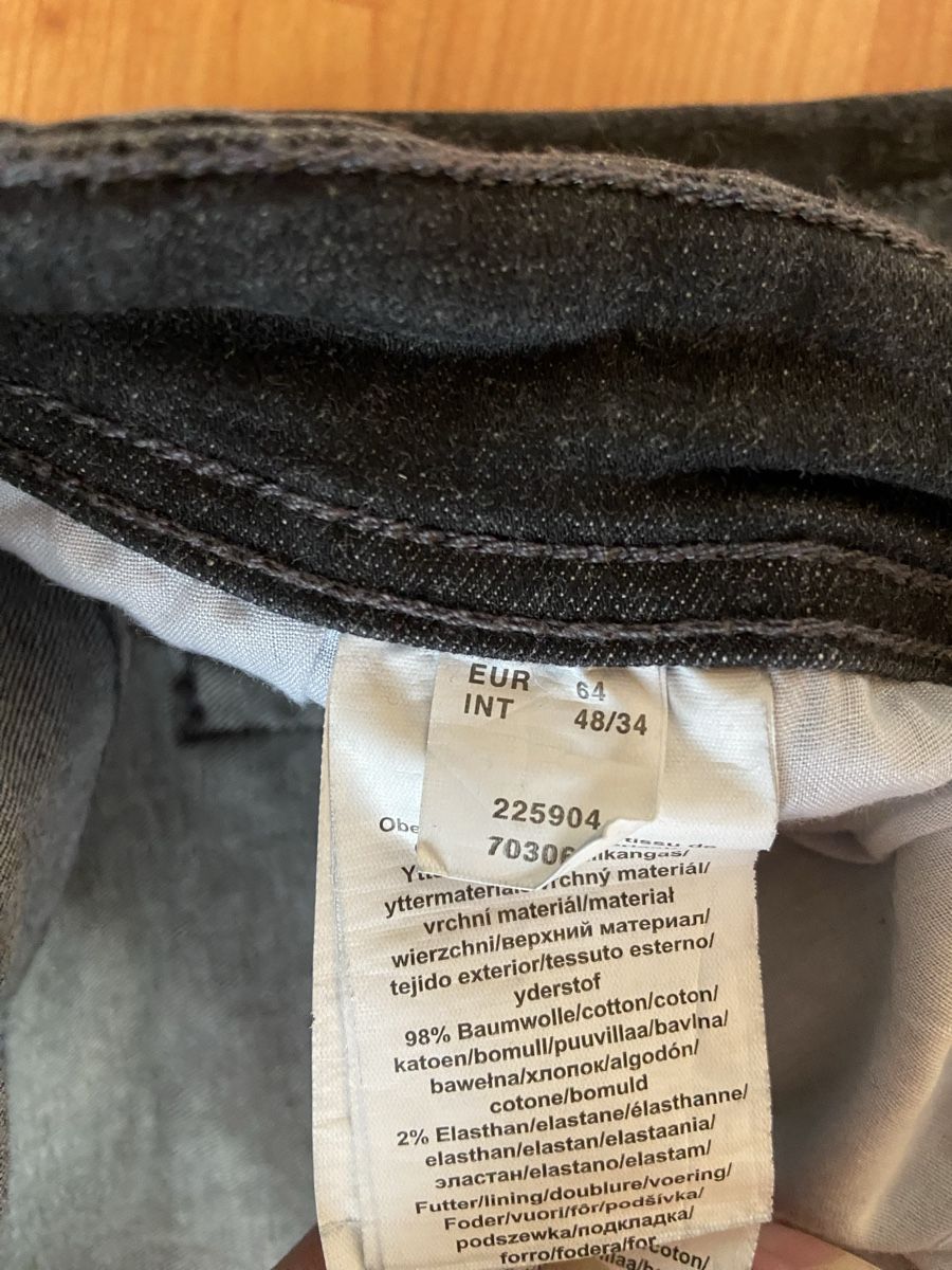 Jeans: Jeans schwarz,Gr. 64 – Usato da Amriswil venduto da Bobbel-Zauber 2