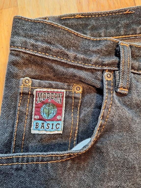 Jeans: Vintage High Waist Jeans – Gebraucht aus Zürich von lau_sx6z 1