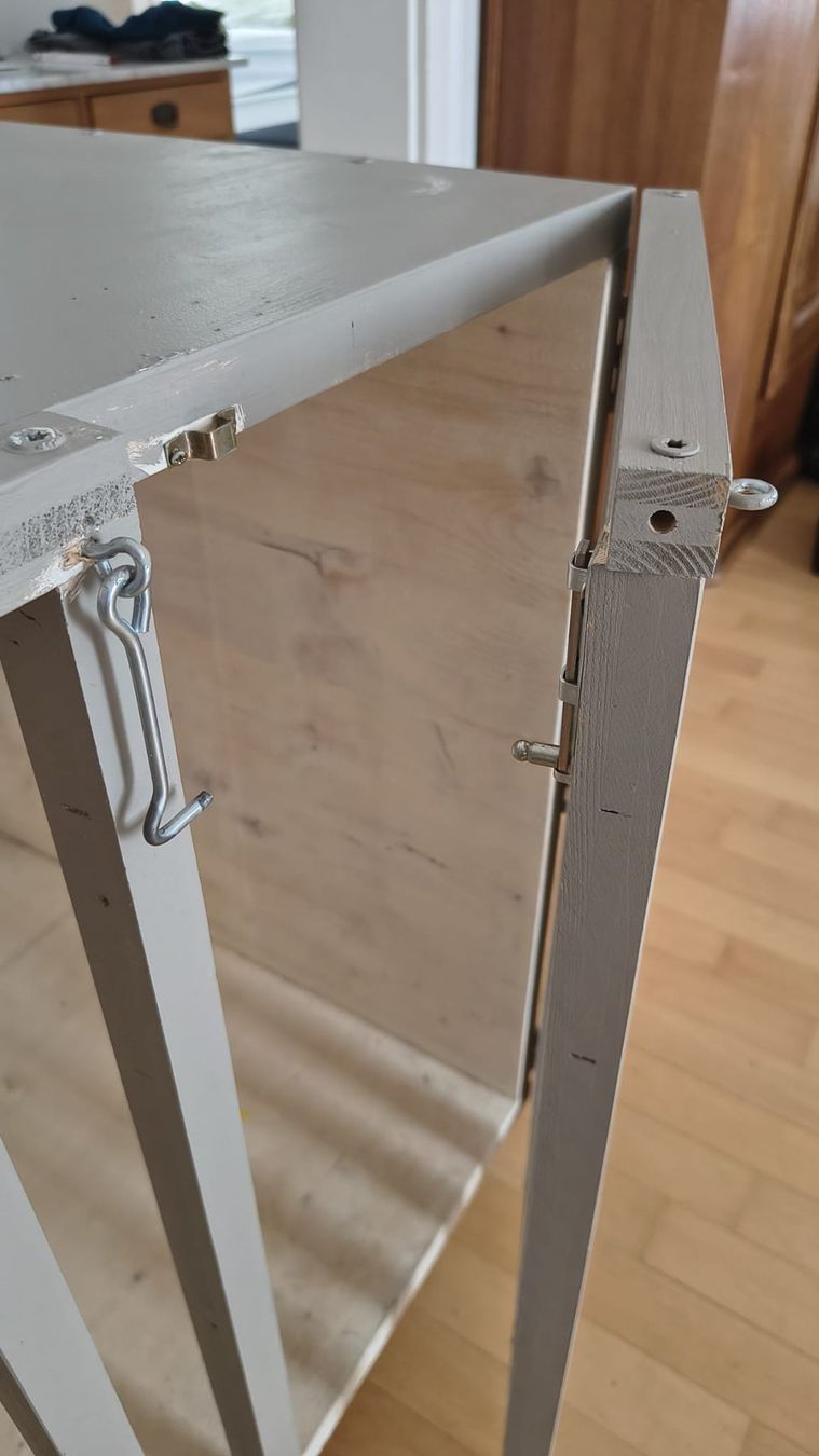 Niches, paniers: Hundebox aus Holz auf Rollen – D'occasion à St. Gallen par dominik.meyer00 4