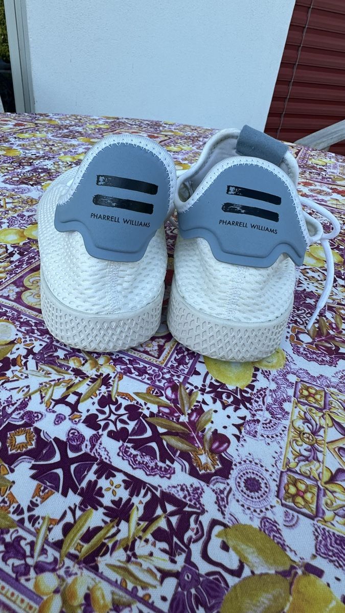 Adidas Chaussures hommes: Adidas NMD Hu Pharrell Williams weiss Grösse 46 – D'occasion à Rheinau par Domenico1987 1