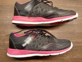 Sneakers Reebok schwarz pink 38.5