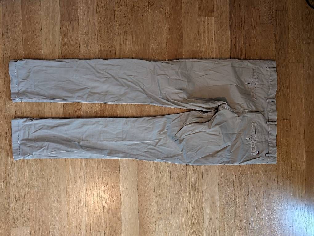 Tommy Hilfiger Hosen: Tommy Hilfiger Chino Hose – Gebraucht aus Ennetbaden von pau_8kxv 1