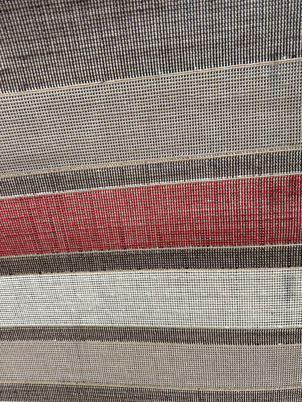 Tapis: Teppich in Rot, Weiß und Braun – D'occasion à Feusisberg par acs_27mr 2