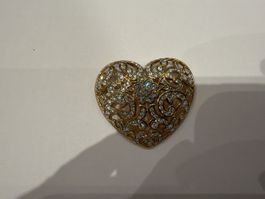 Herzbroche goldfarben mit Strasssteinen, schick!