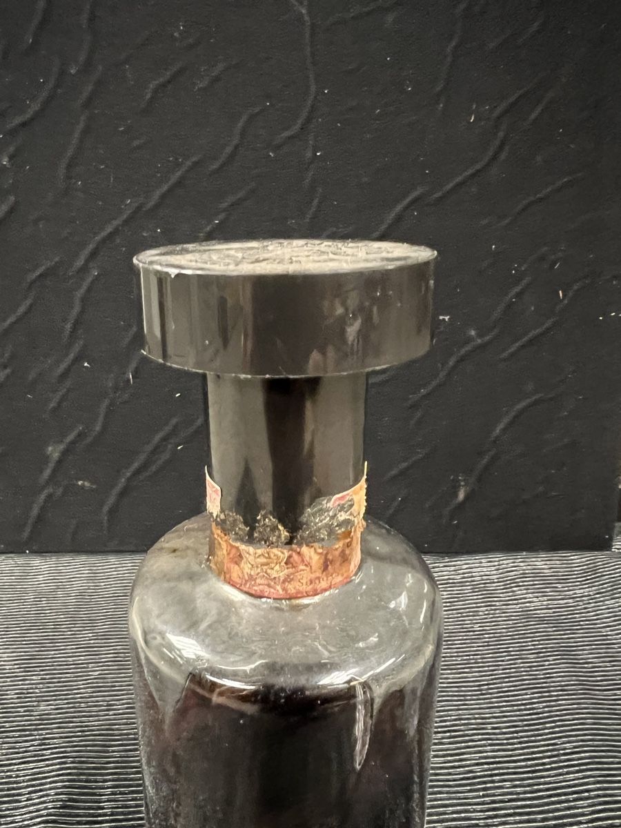 Bevande alcoliche: ANCIENNE BOUTEILLE ENTAMÉE GINSENG RUSSI – Usato da Genève venduto da Leboucheoreilles 2