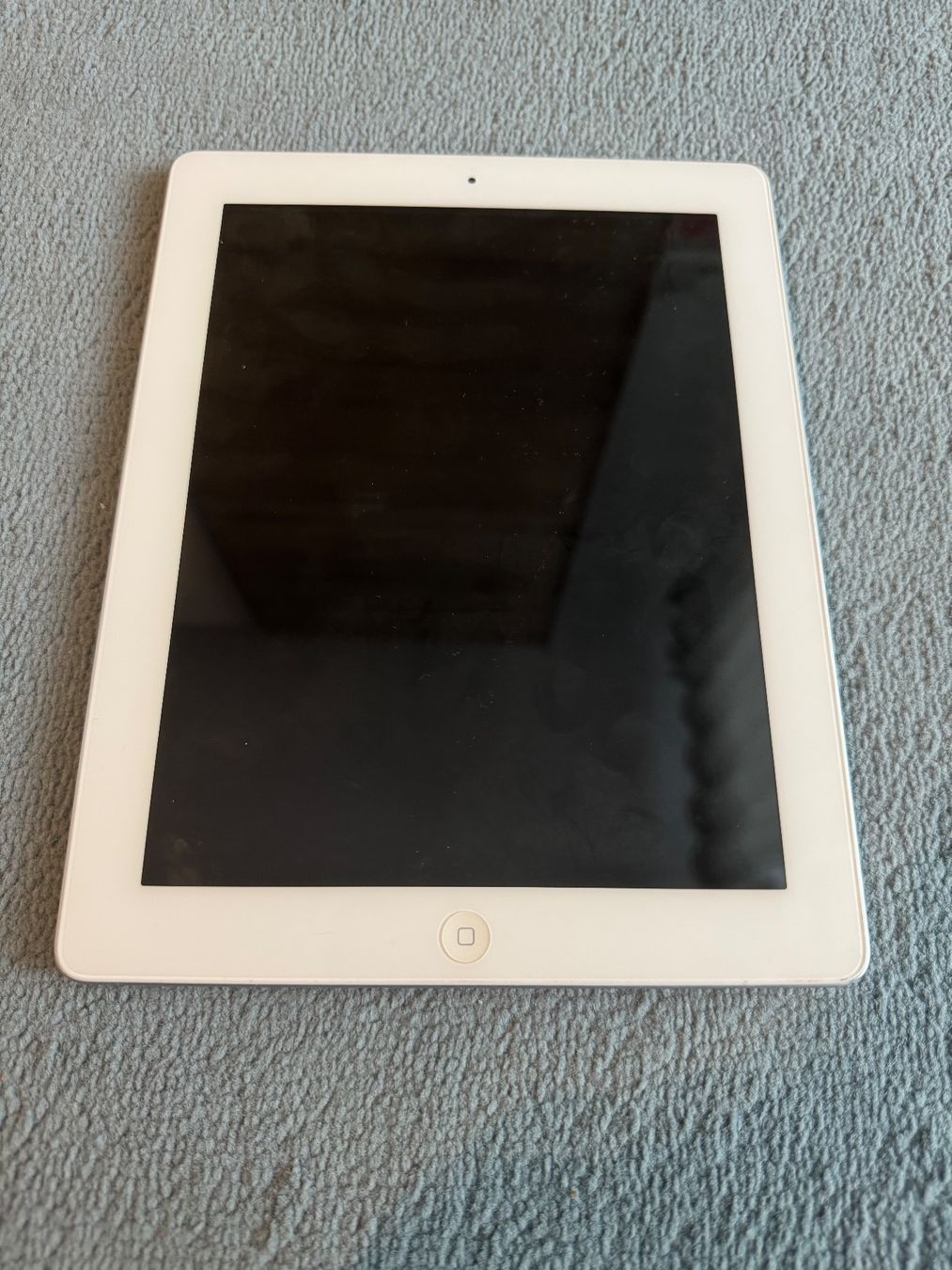 Apple Tablet PC: iPad 4 Generation – Defekt aus Adliswil von Busys