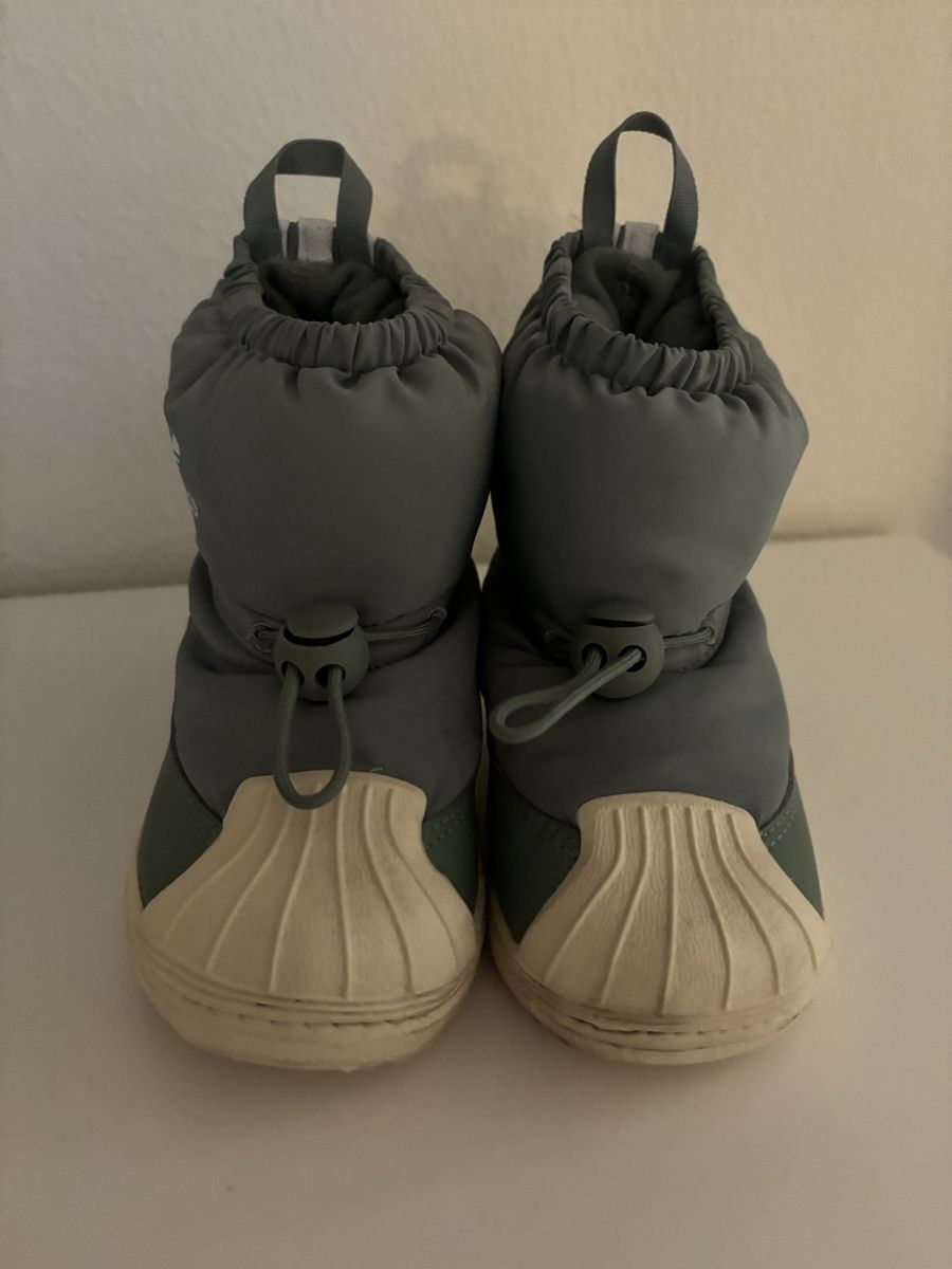 Adidas Scarpe per ragazzi: Adidas Snowboot – Nuovo (secondo la descrizione) da Aesch BL venduto da Kliana 1