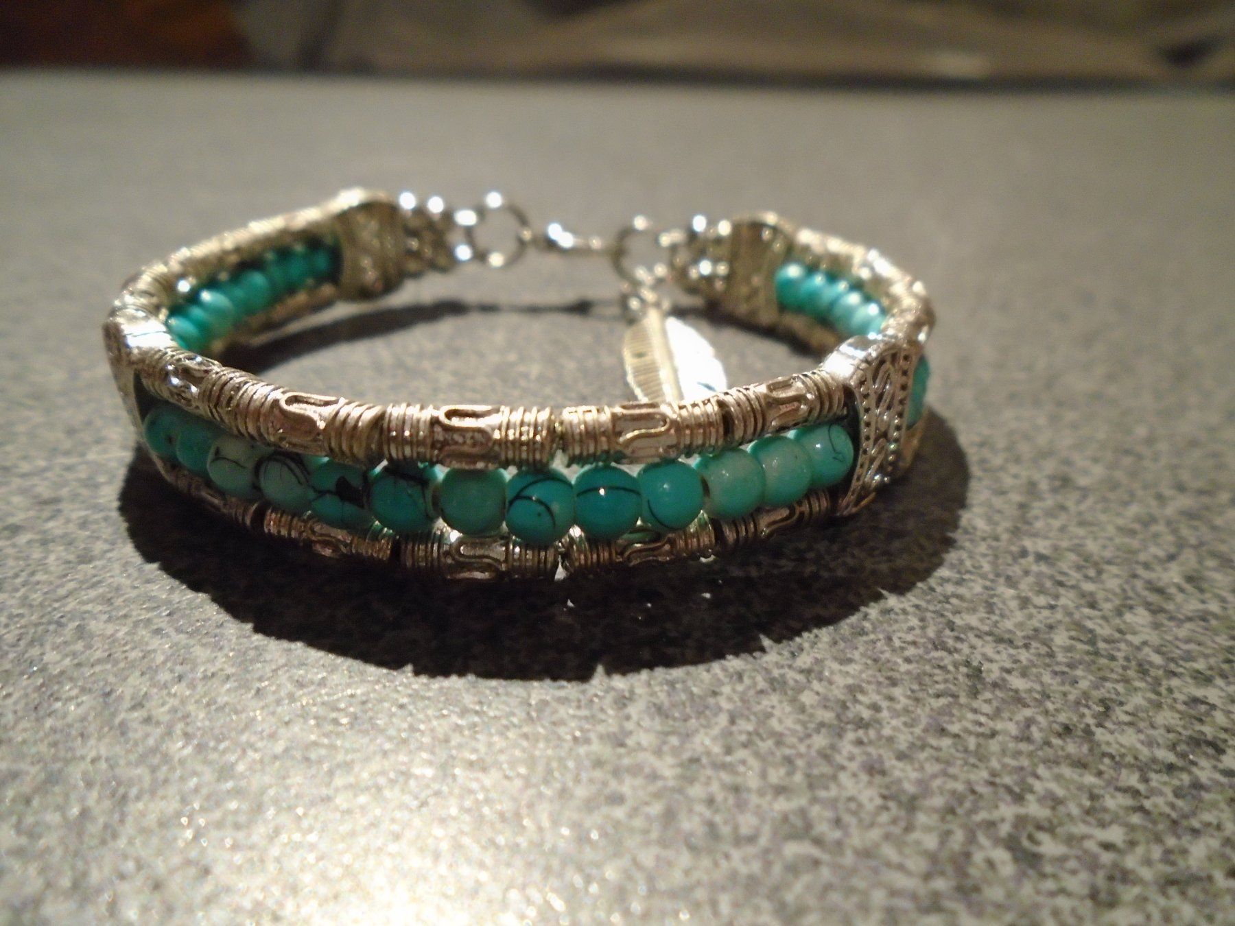 Bracelets: Armband hellblau/silberfarbig – D'occasion à Zürich par abraxas1291