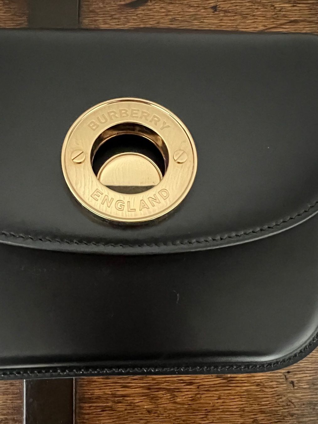 Burberry Borse da donna: BURBERRY Black Small Elizabeth Leather Bag – Usato da Lausanne venduto da dia_xs9l 6