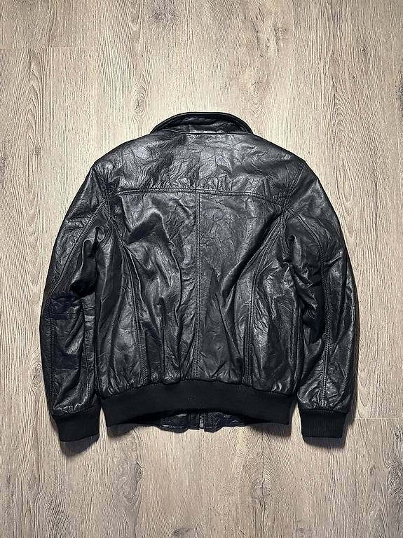Vestes: Veste en cuir – D'occasion à Cheseaux-Lausanne par mad_mnv2 4