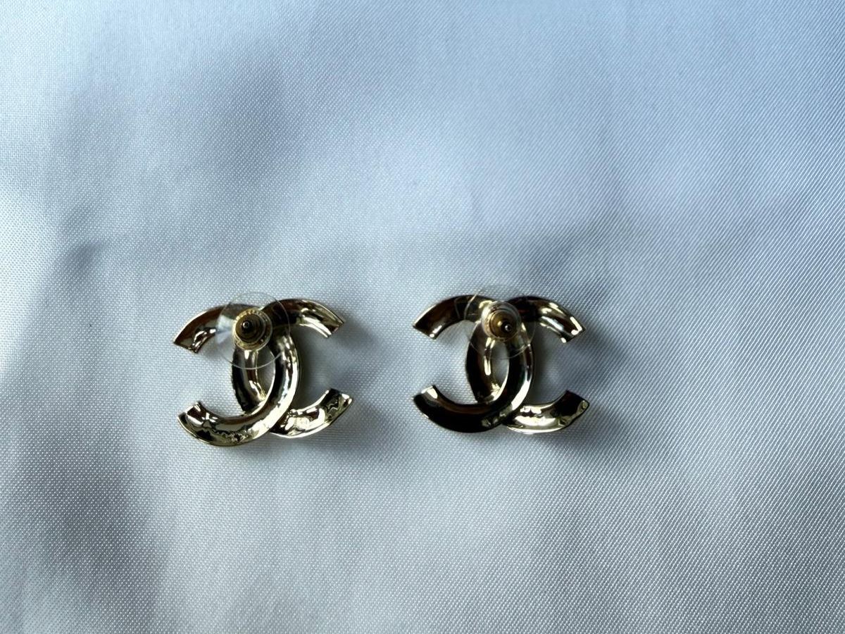 Chanel Boucles d'oreille: Chanel Ohrringe, CC – D'occasion à Oberarth par SSS. 7
