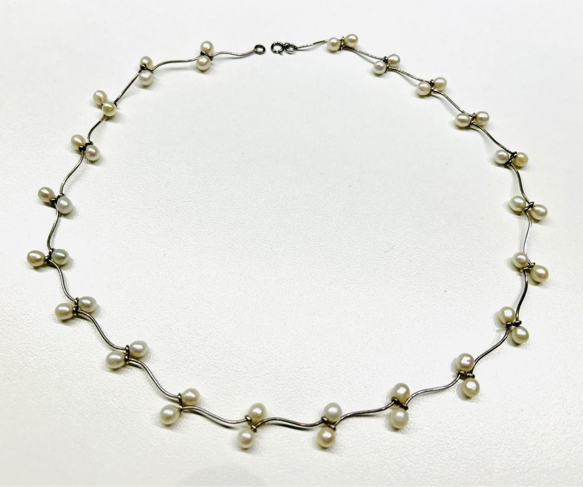 Catenine: Silberhalskette mit Perlen, elegant & zeitlos! – Usato da Gunten venduto da starfish3