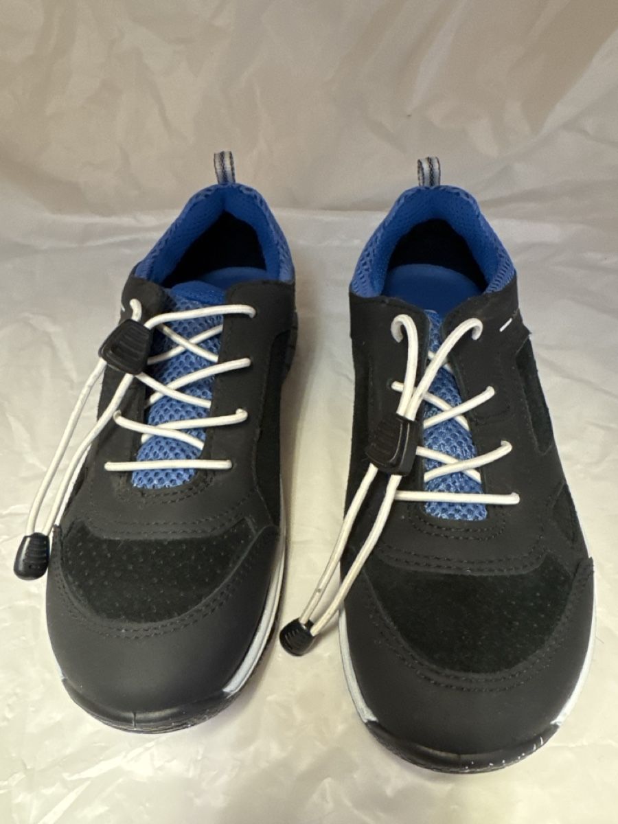 Ecco Scarpe da uomo: Ecco Halbschuh GoreTex, Größe 32 schwarz – Nuovo e nell'imballaggio originale da Oberglatt ZH venduto da cyringo