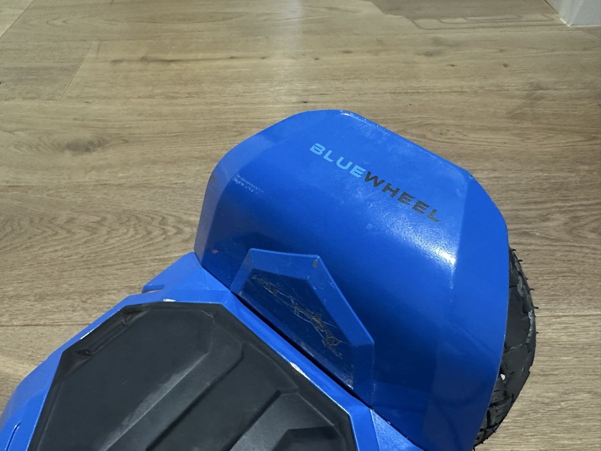 Hoverboard: Hoverboard Bluewheel Offroad – Usato da Altendorf venduto da Quietwater 2