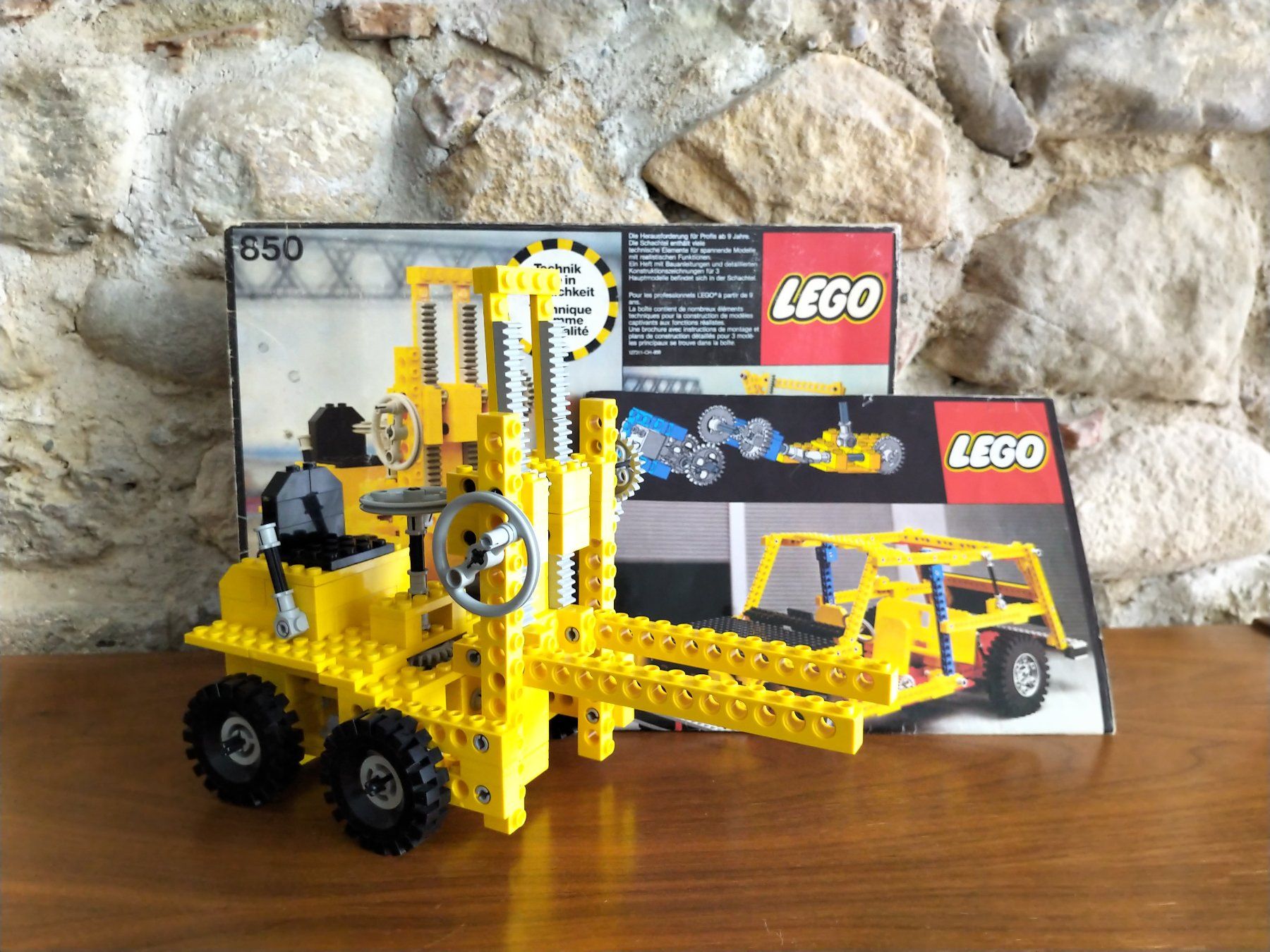 Lego Baukästen: LEG0 Technic 850 Hubstapler, original Verpackung & Anleitung – Gebraucht aus Bern von WE_ARE 1
