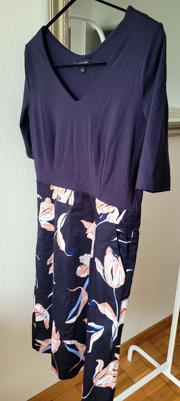 Comma Vestiti: Comma Kleid Gr.38 mit Blumenmuster, Top Zustand ein mal an – Nuovo (secondo la descrizione) da Emmenbrücke venduto da gatasalvache 3