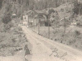 LE CHÂTELARD: Hotel à la route au village 1903