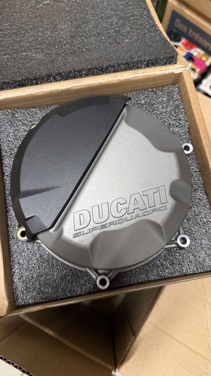 Ducati Alle Motorradersatzteile: Ducati Kupplungsdeckel – Gebraucht aus Reinach BL von toobi