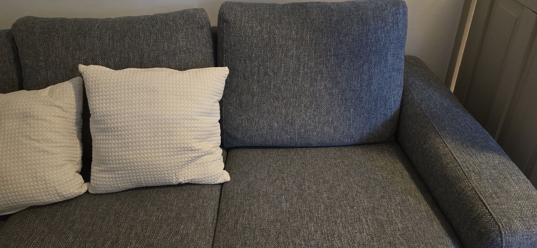 Sofas: Sofa 4 Sitzer – Gebraucht aus Bassersdorf von isu_hk9p 3