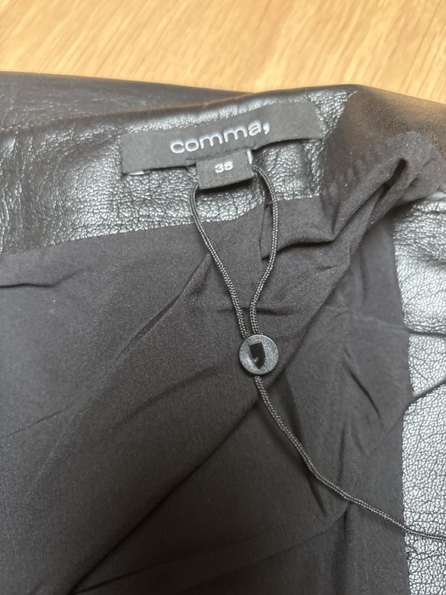 Comma Gonne: Lederoptik Jupe von Comma – Nuovo (secondo la descrizione) da Neunkirch venduto da autoscooter57 1
