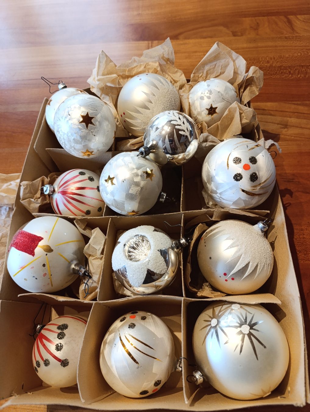 Tutte le decorazioni: Antike Christbaumschmuck 14 Kugeln – Usato da Oberarth venduto da sil_9dfs 1