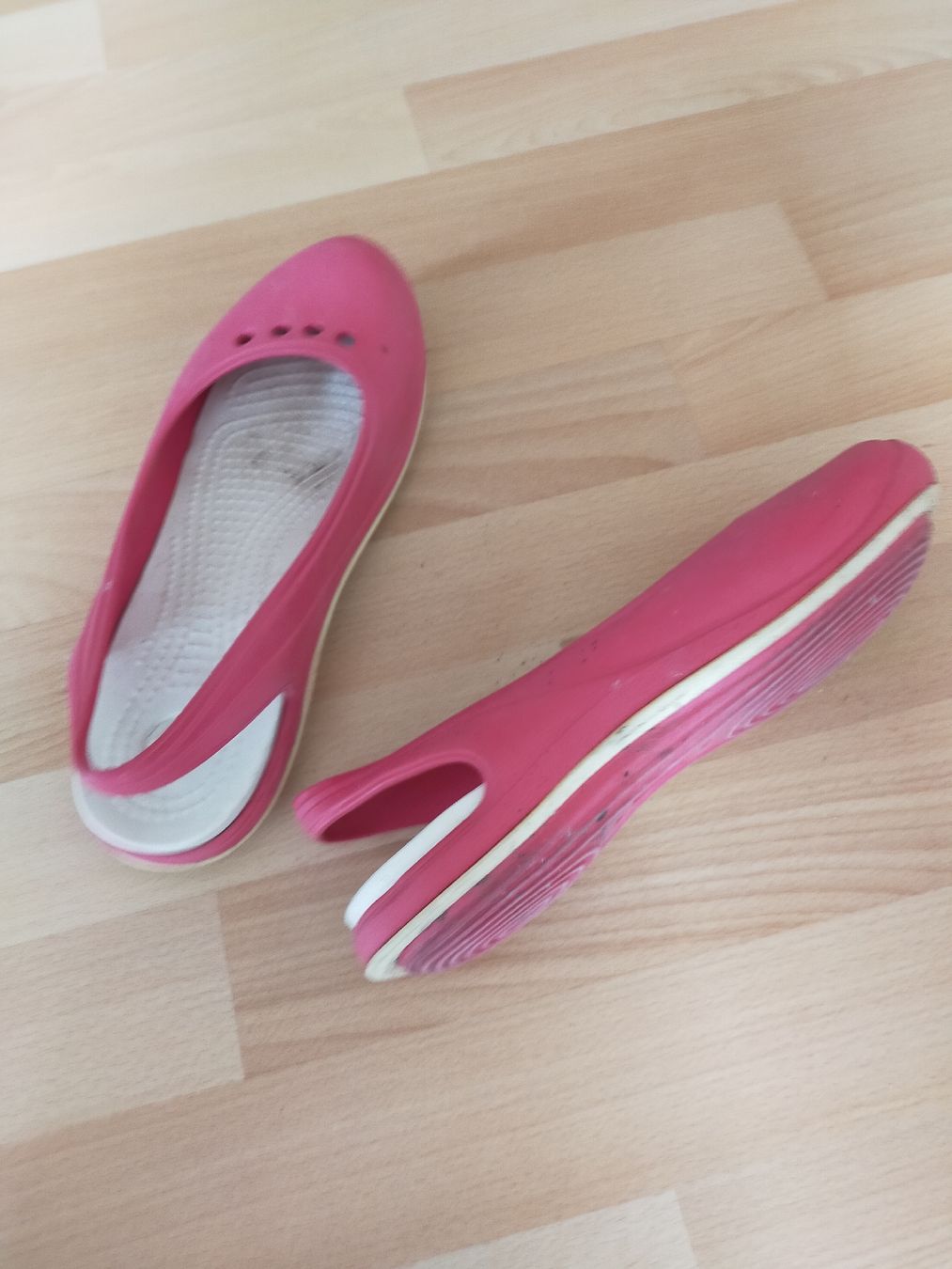 Crocs Scarpe da donna: Crocs Sandalen 37.5 (7) – Usato da Boniswil venduto da kat_tak 1