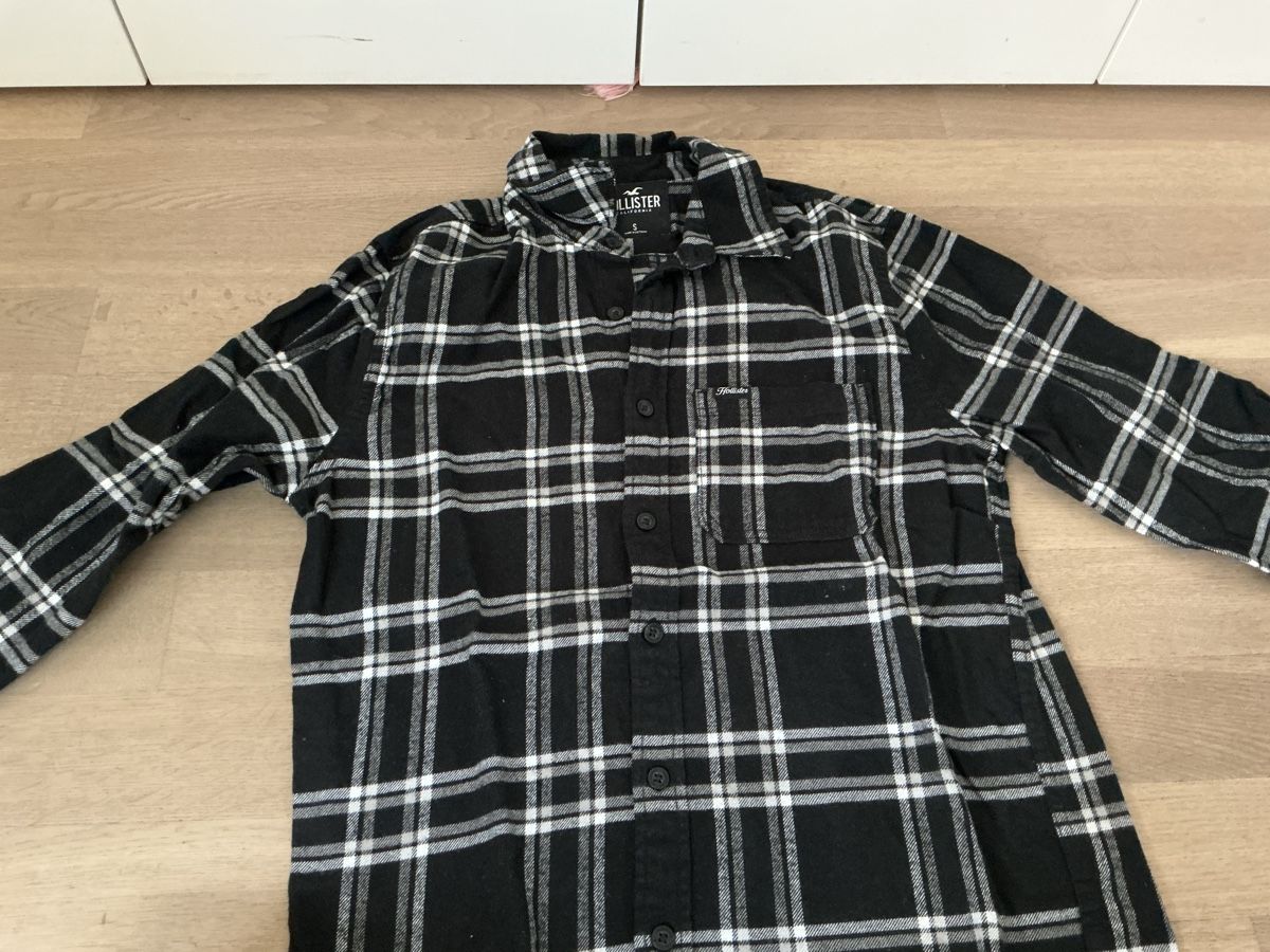 Hollister Camicie: Hollister Hemd, Grösse S Schwarz – Usato da Rüschlikon venduto da abo66 3