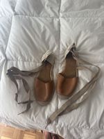 Espadrilles à lacets en cuir marron - parfaites pour l'été!