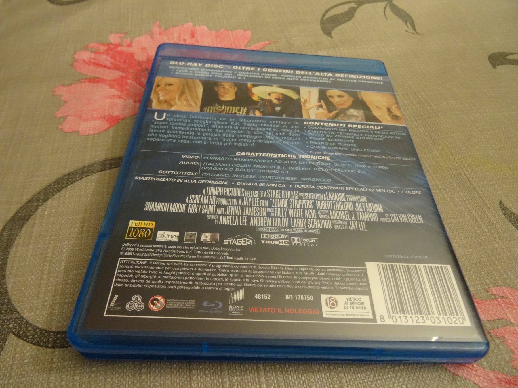 Tutti i DVDs: Zombie Strippers Blu-Ray ITALIENISCH, ENGLISCH, SPANISCH – Usato da Olten venduto da Disc-Verkauf 2