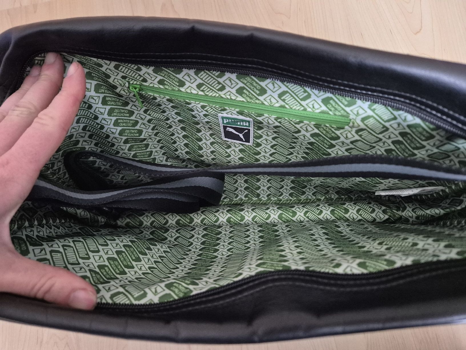 Puma Borse: Puma Umhängetasche, Laptop tasche – Nuovo (secondo la descrizione) da Walkringen venduto da Levisticum 1
