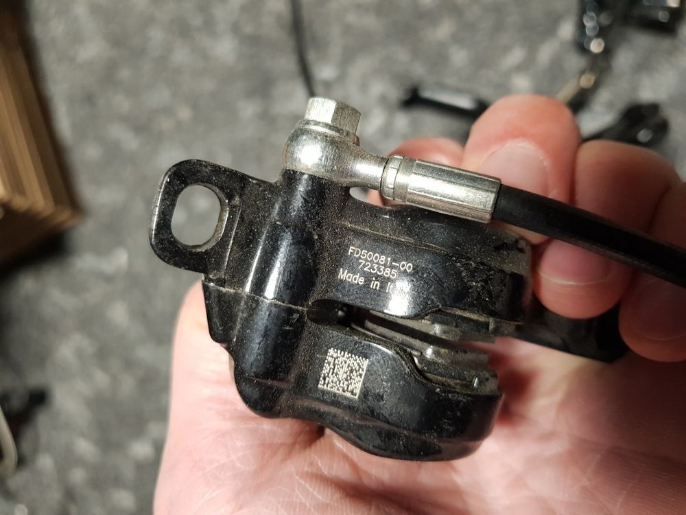 Pezzi di ricambio: Nr.22 Formula K18&Mega Hydraulik Scheibenbremssystem – Usato da Bern venduto da Occasions2025 5