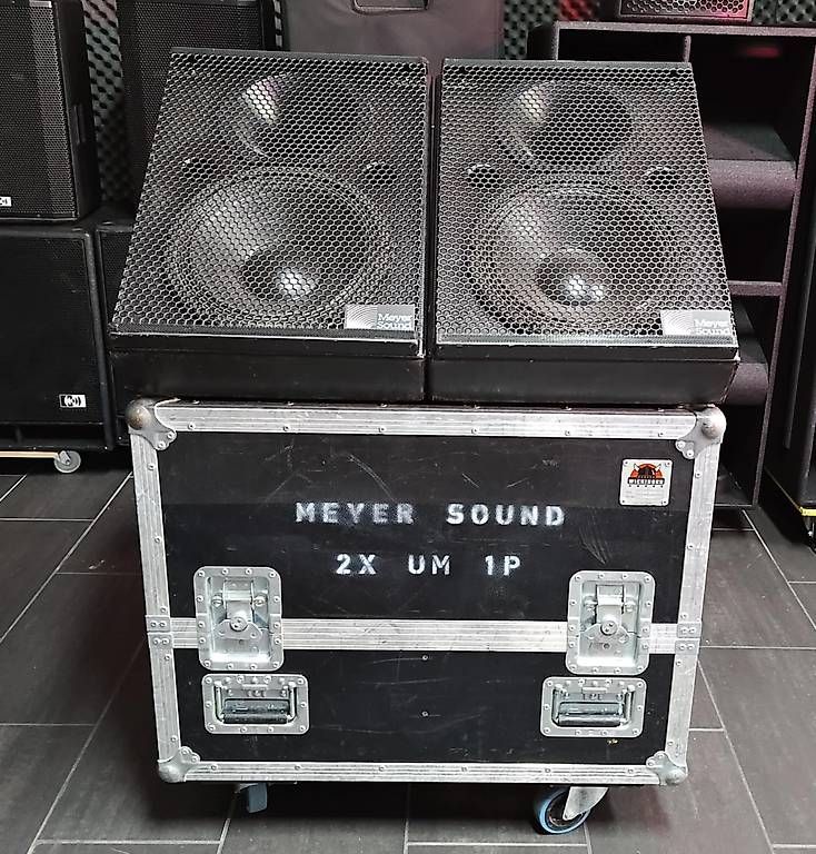 Casse acustiche: Meyer Sound UM1P – Usato da Schlieren venduto da Basscenter 2