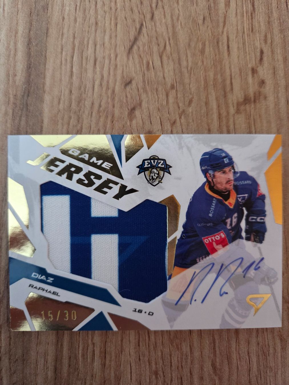 Sportzoo Carte collezionabili: EV Zug - Raphael Diaz - Signed Jersey 15/30 SIGNED – Nuovo (secondo la descrizione) da Arzier-Le Muids venduto da SmellyCat