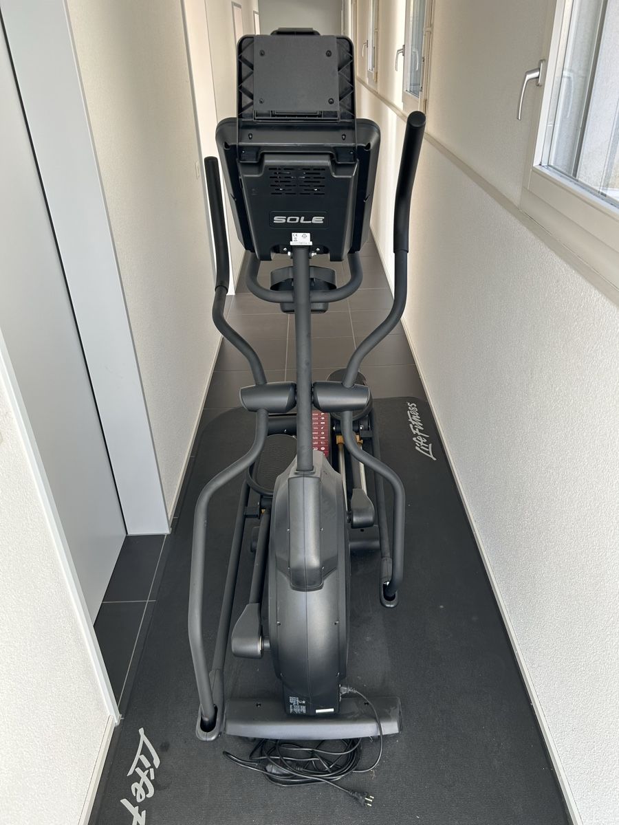 Sole Hometrainer: SOLE E25 Crosstrainer - Top Zustand – Usato da Willisau venduto da mar_2v5d 6