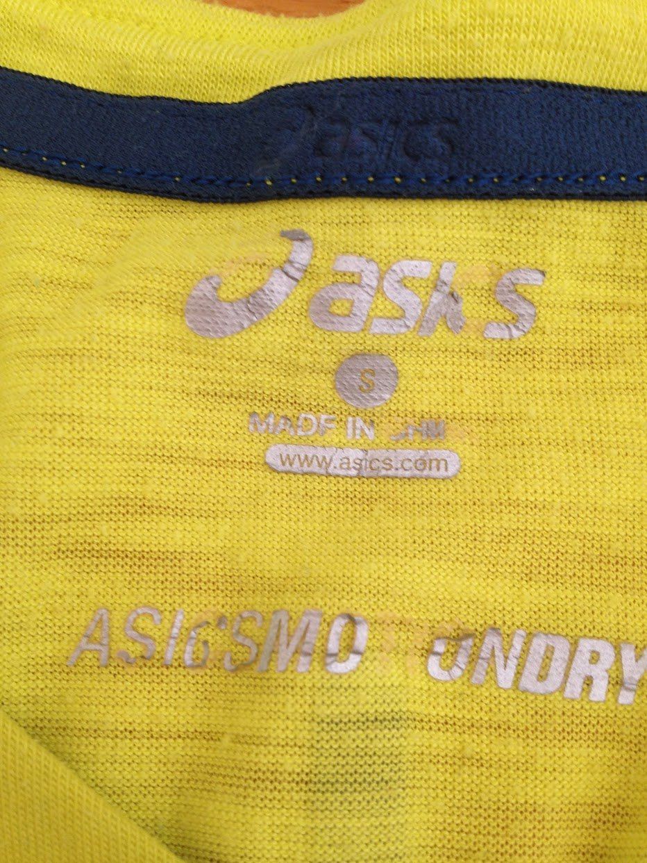 Asics T-Shirts: Sport Shirt – Gebraucht aus Dübendorf von Fip05 1