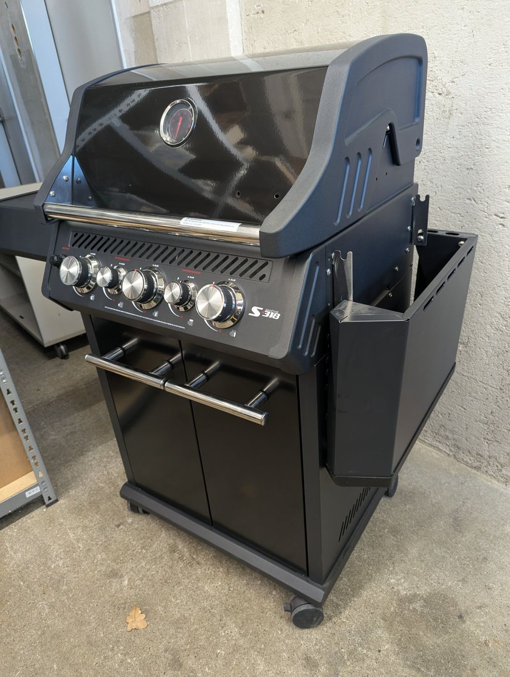 Griglie: Gasgrill mit drei Brenner schwarz – Nuovo (secondo la descrizione) da Dürrenäsch venduto da jan_w56m 2