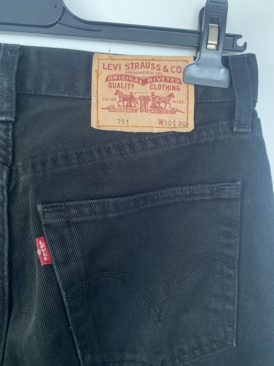 Levi's Jeans: Levi's 751 jeans men noir W30 L30 – Gebraucht aus Lausanne von HomeDepose 2