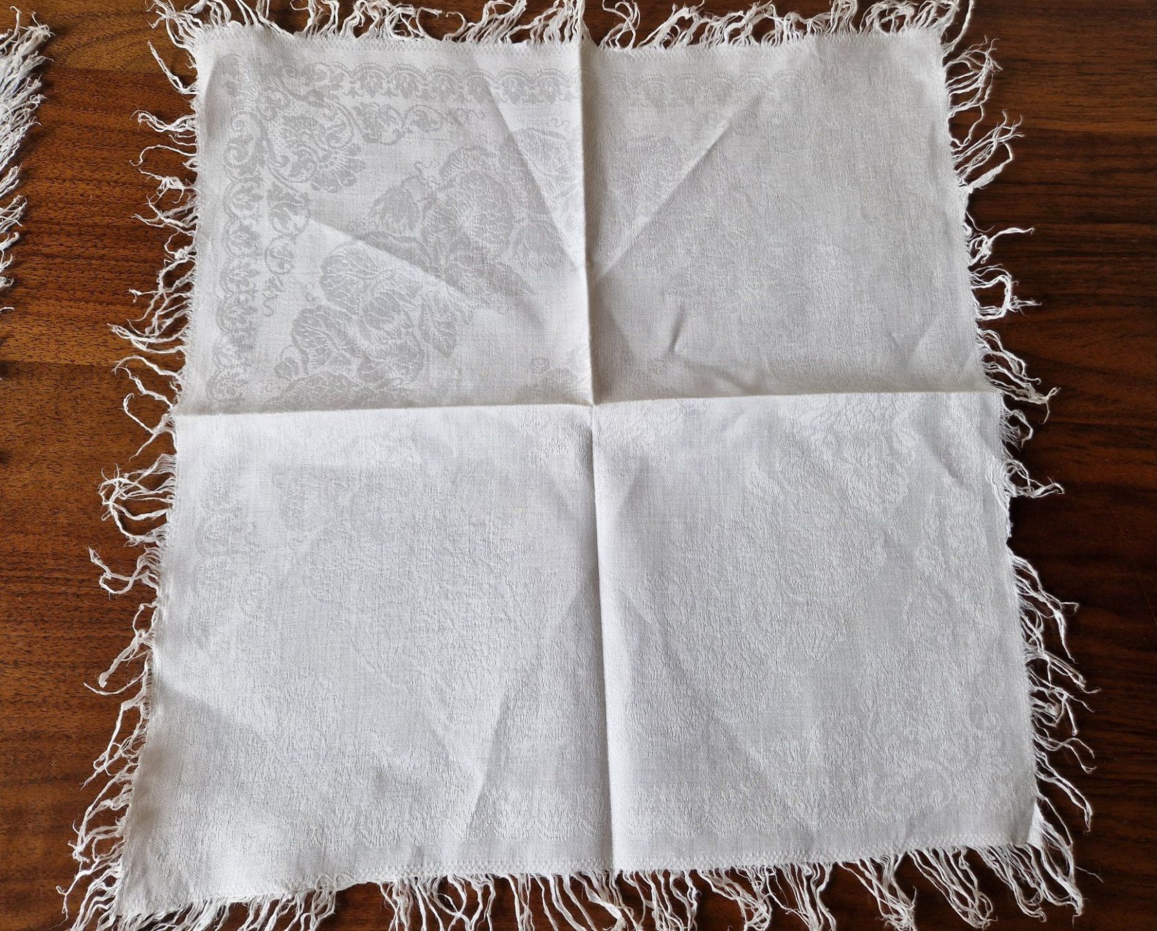 Tovaglioli: 8 Seidendamast Servietten mit Fransen 34x33cm – Usato da Bern venduto da Antikbatik 7