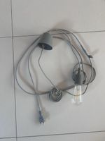 Lampe/Leuchte grau mit Kabel und Stecker