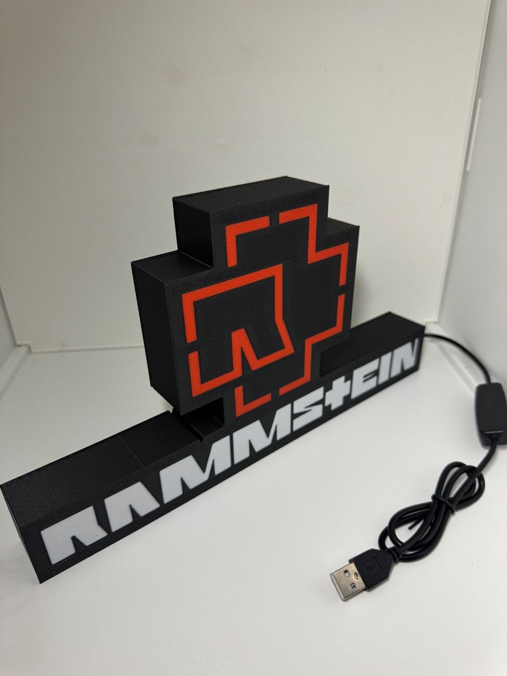 Lampade: Lightbox lampe led RAMMSTEIN RGB – Nuovo (secondo la descrizione) da Vicques venduto da PAMB3D 3