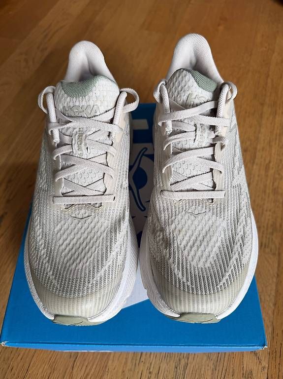 Hoka One One Scarpe da uomo: Hoka Clifton 9 Youth – Usato da Minusio venduto da Daisy145 3