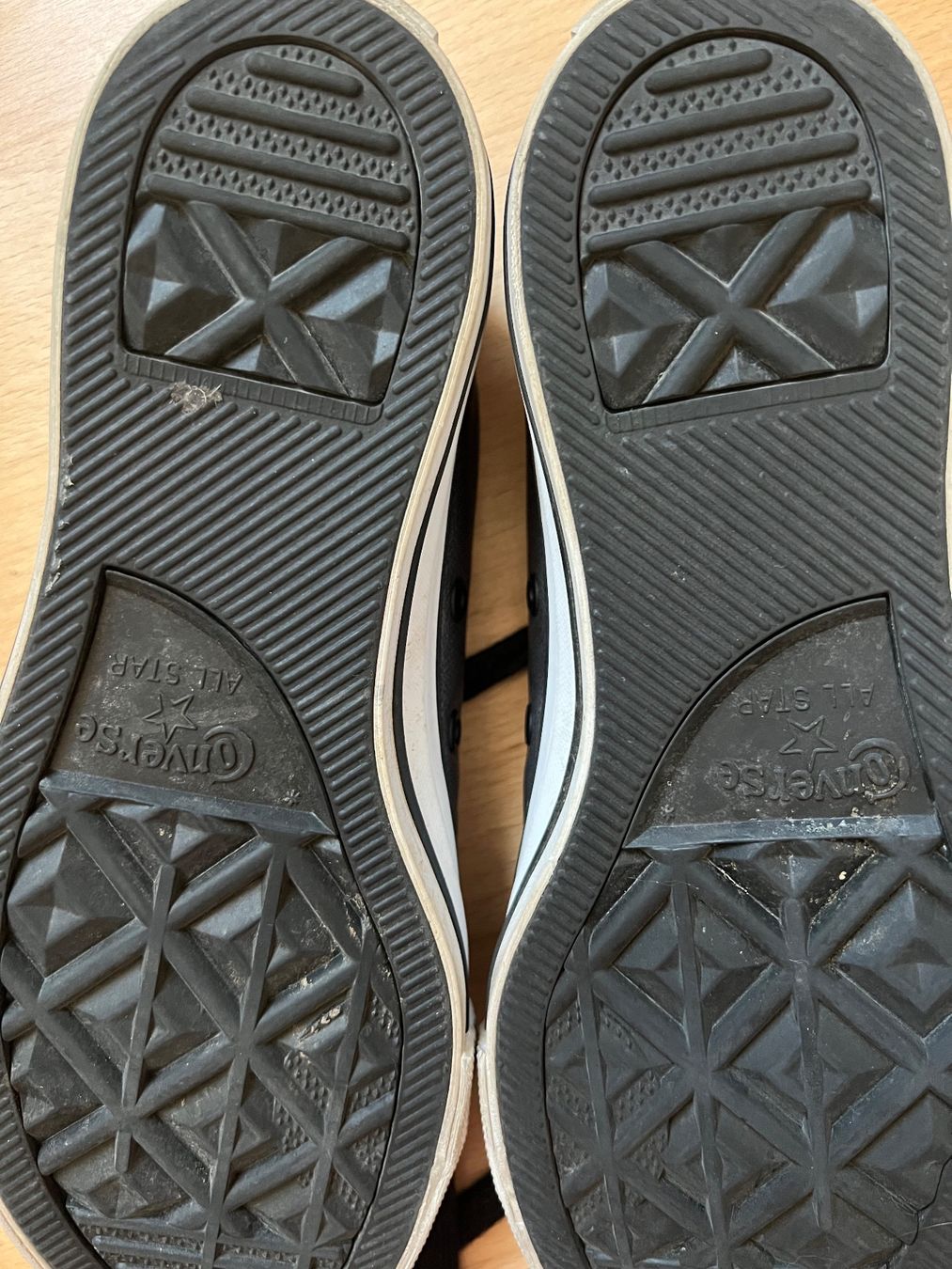 Converse Herrenschuhe: Converse Chucks Grösse 37.5 – Gebraucht aus Rafz von Esther90_ 1